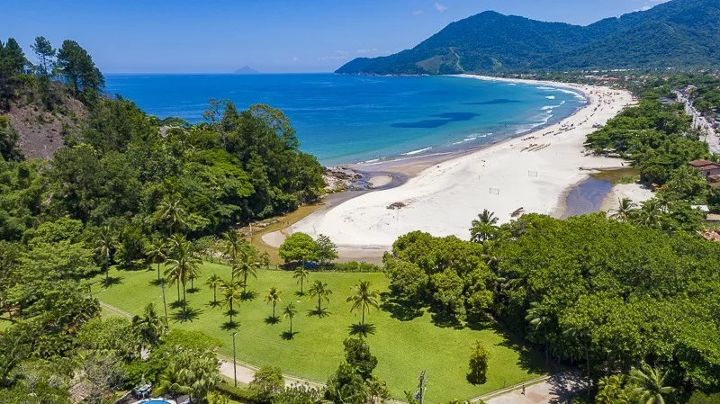 plage-maresias-sao-sebastiao-bresil