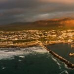 Vue aérienne de Gansbaai, destination réputée pour la plongée avec les requins en Afrique du Sud