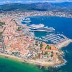 Vue aérienne du port d’Ajaccio, point de départ des clubs de plongée en Corse-du-Sud