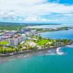 Vue aérienne de la péninsule de Mulinu’u à Apia avec le front de mer et les bâtiments de la capitale des Samoa